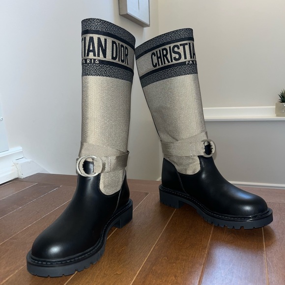 Dior Women's Black and Cream Winter Boots - Picture 3 of 15